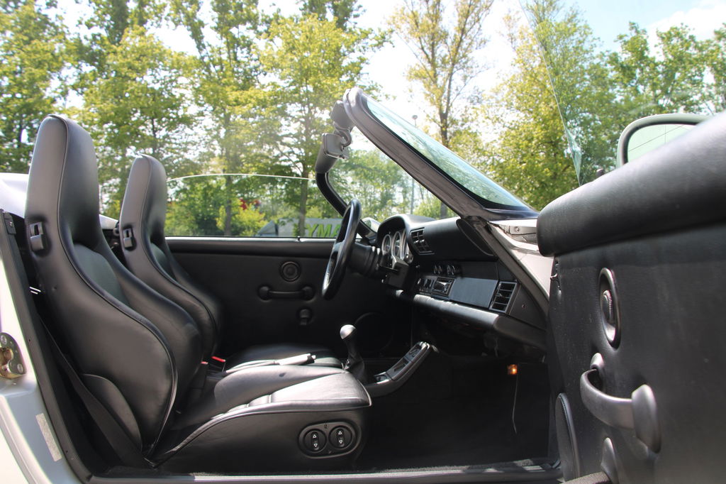 Porsche 964 Carrera 2 Speedster