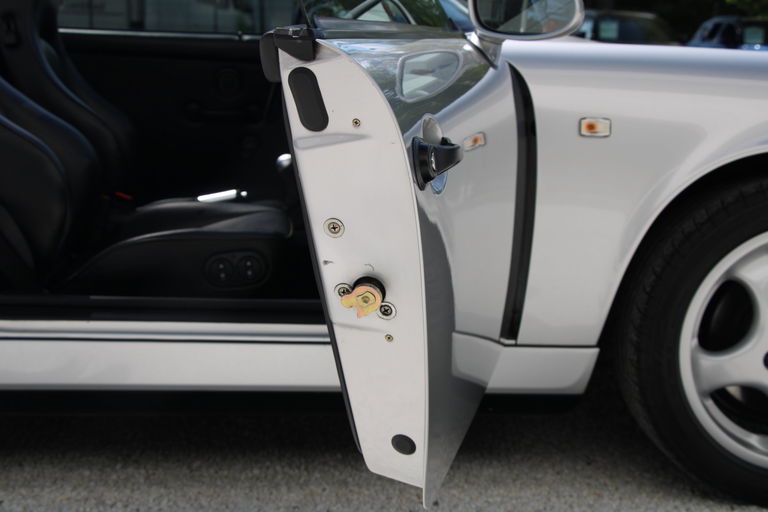 Porsche 964 Carrera 2 Speedster