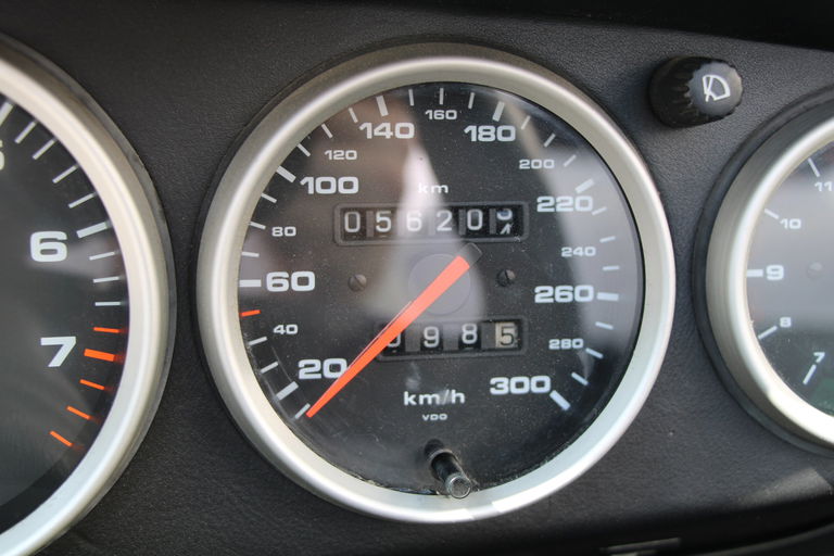 Porsche 964 Carrera 2 Speedster