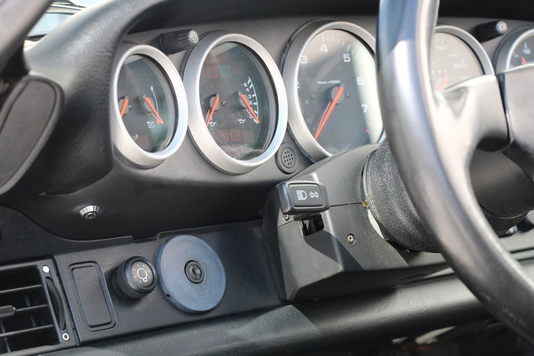 Porsche 964 Carrera 2 Speedster