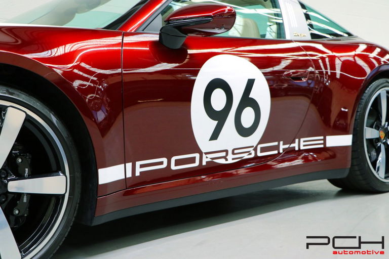 Porsche 992 Heritage Design Edition