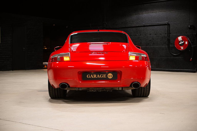 Porsche 996 Carrera