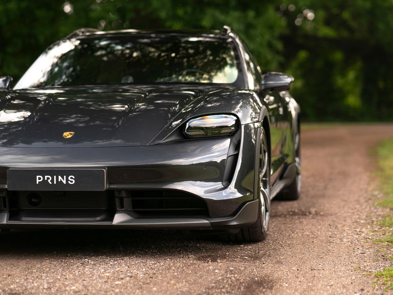 Porsche Taycan Turbo Cross Turismo