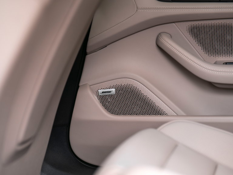 Porsche Taycan Turbo Cross Turismo