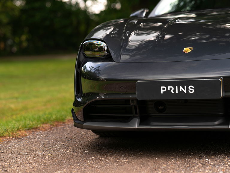 Porsche Taycan Turbo Cross Turismo