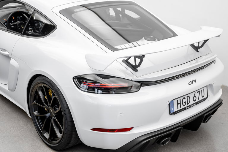 Porsche 718 Cayman GT4