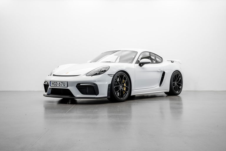 Porsche 718 Cayman GT4