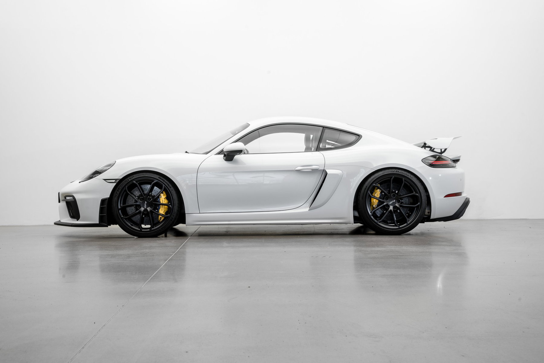 Porsche 718 Cayman Gt4 21 Elferspot Com Marketplace For Porsche Sports Cars