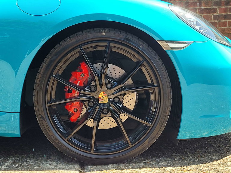 Porsche 718 Cayman S