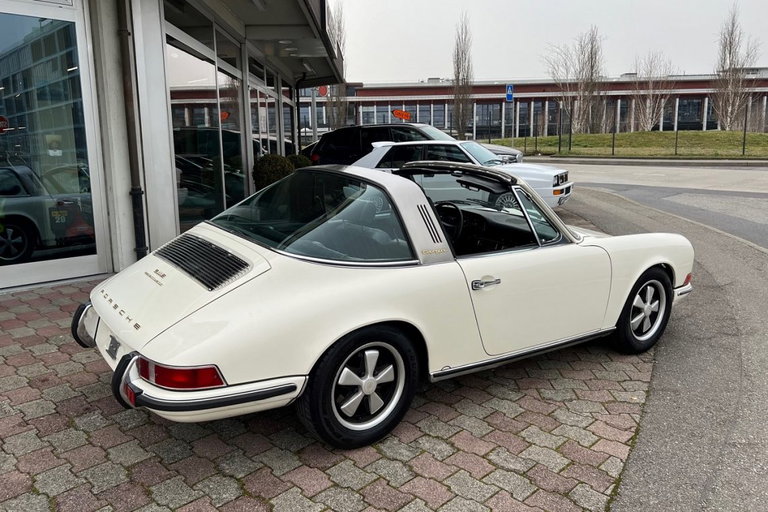 Porsche 911 E
