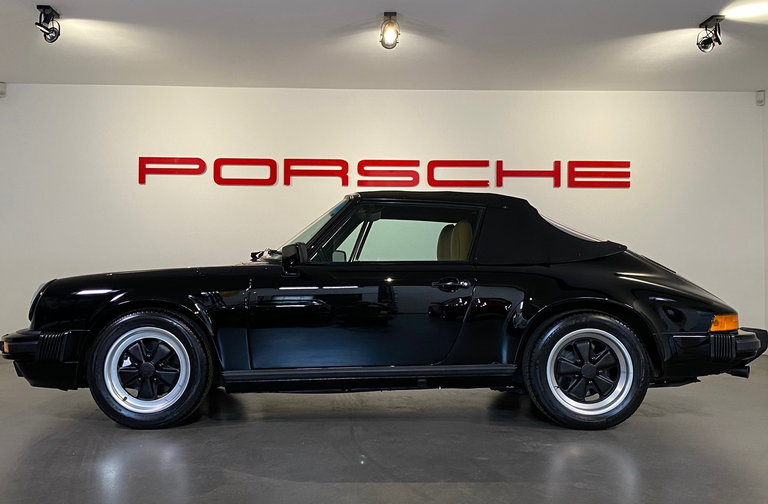 Porsche 911 Carrera 3.2 (US)
