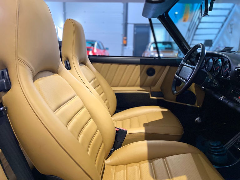 Porsche 911 Carrera 3.2 (US)