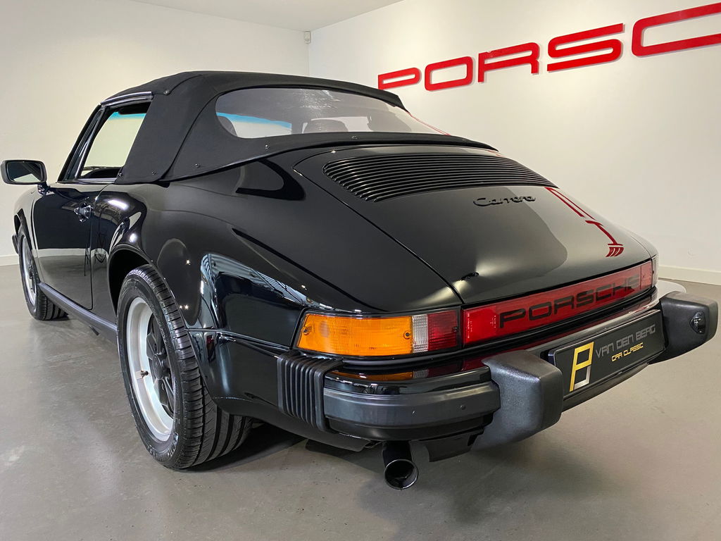 Porsche 911 Carrera 3.2 (US)