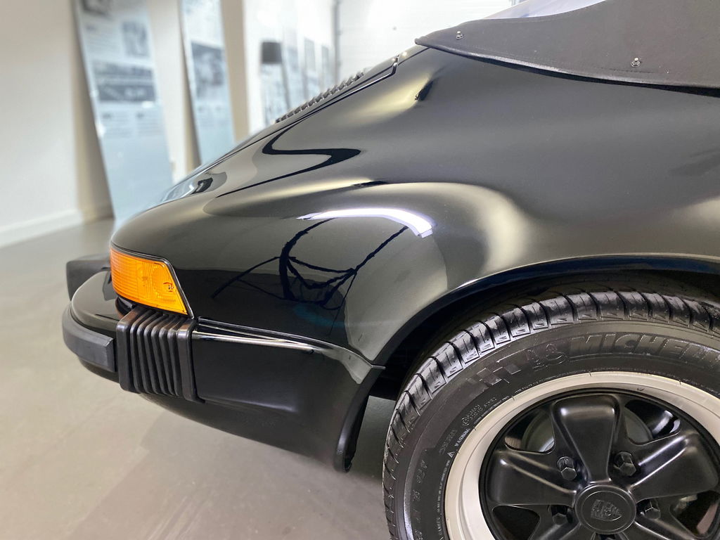 Porsche 911 Carrera 3.2 (US)