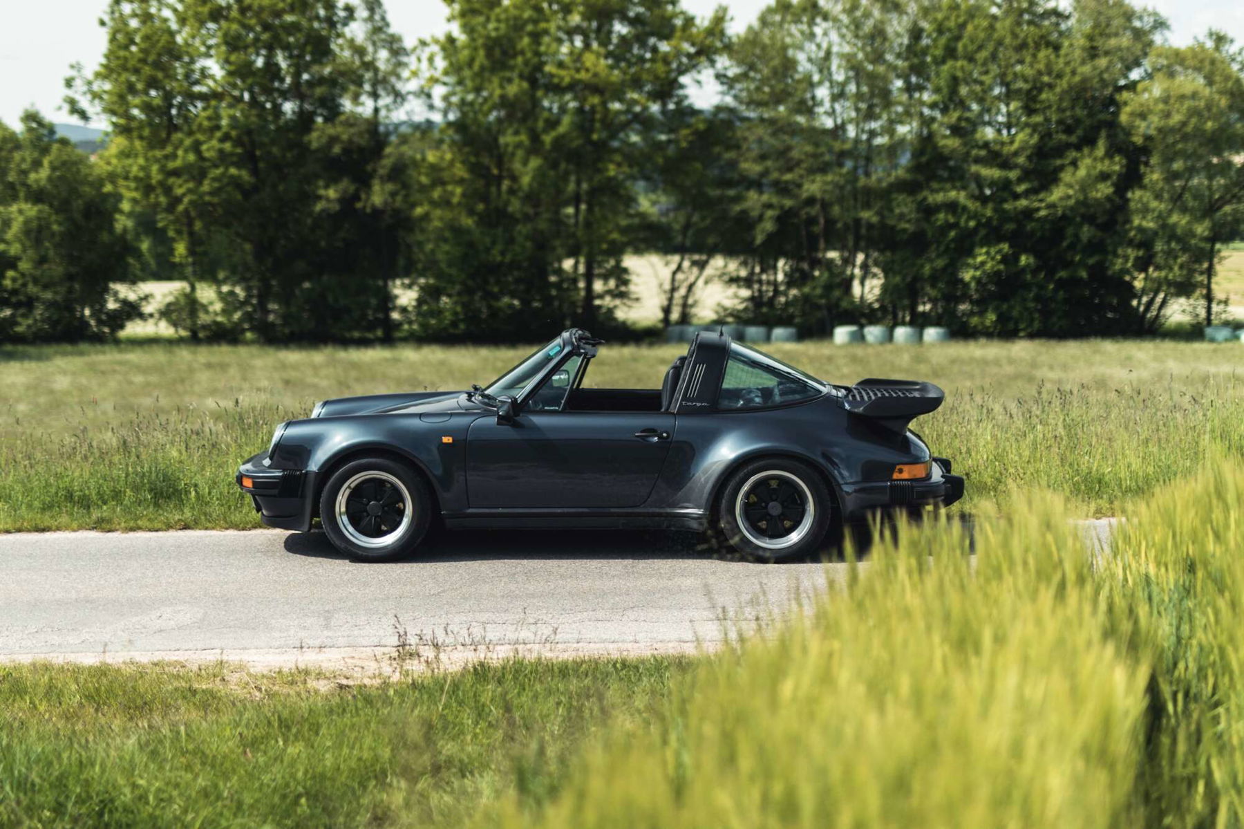 Porsche-911-3.3-Turbo-Targa-PTS-RR-Motor