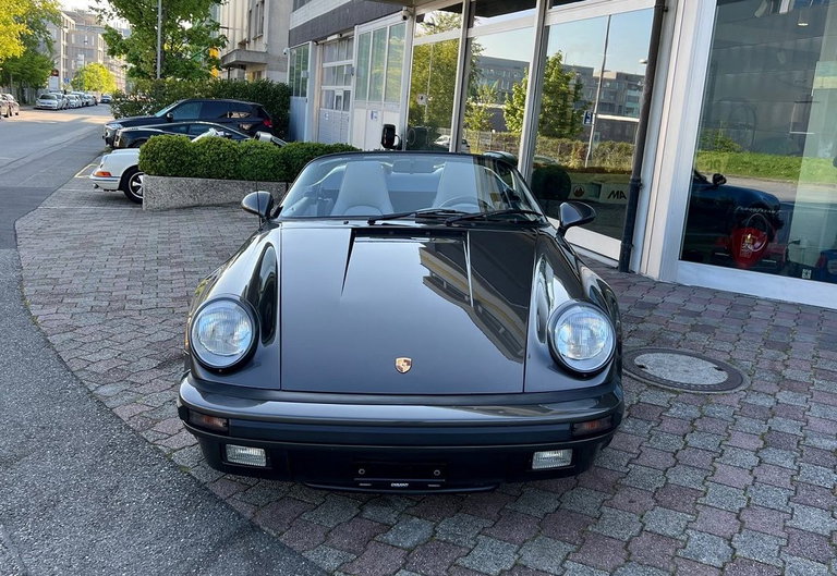 Porsche 911 Carrera 3.2 Speedster