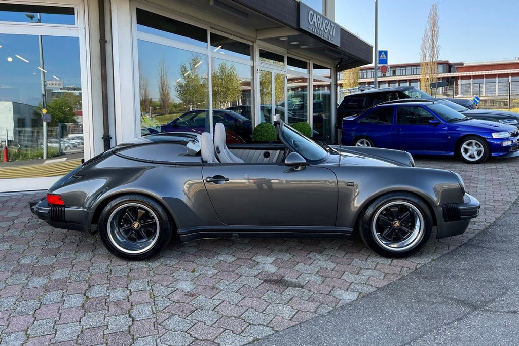 Porsche 911 Carrera 3.2 Speedster