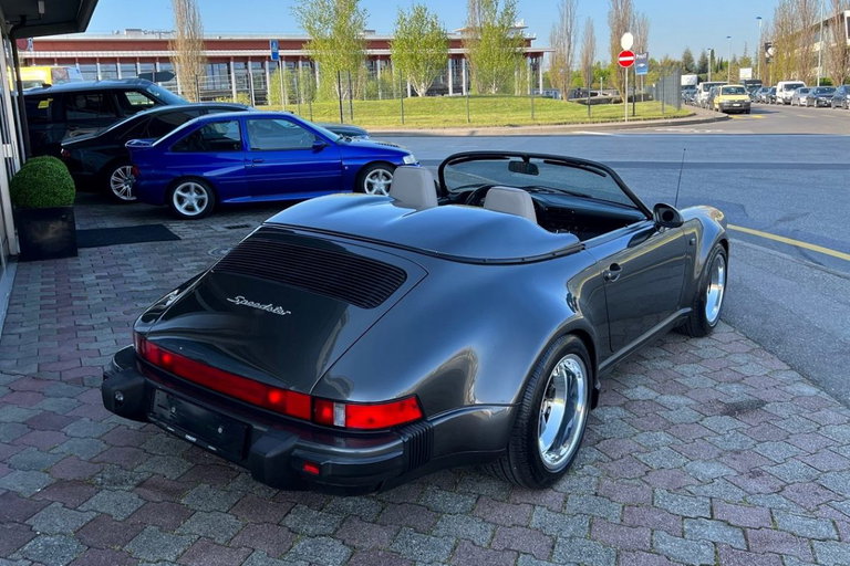 Porsche 911 Carrera 3.2 Speedster