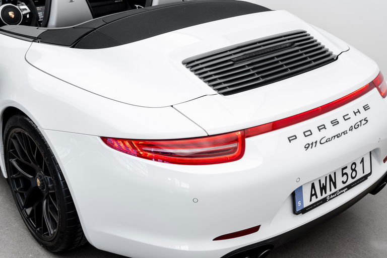 Porsche 991 Carrera 4 GTS
