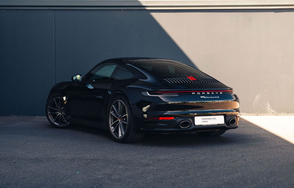 Porsche 992 Carrera 4S