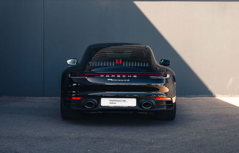 Porsche 992 Carrera 4S