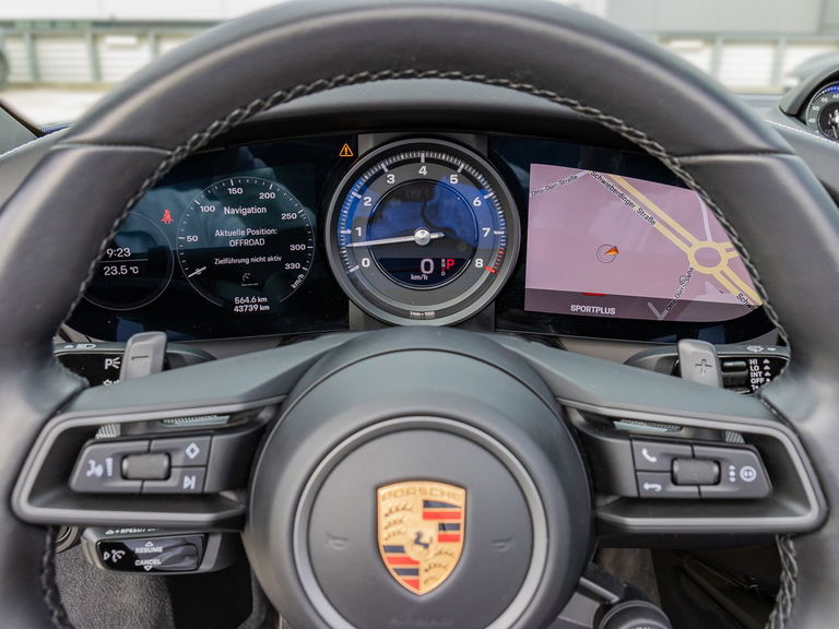 Porsche 992 Carrera 4S