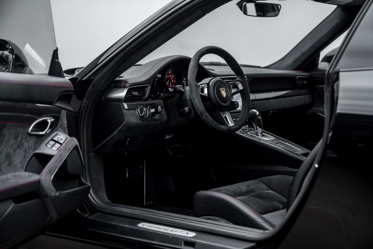 Porsche 991.2 Carrera GTS