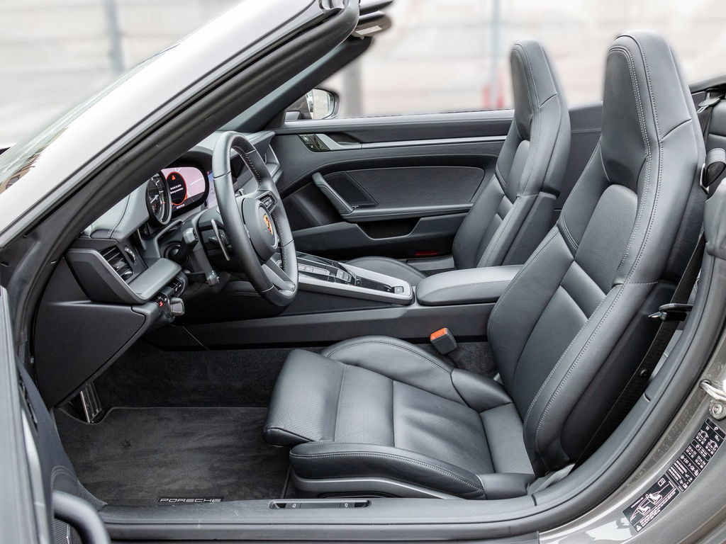 Porsche 992 Carrera S