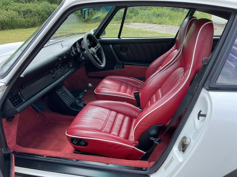 Porsche 911 Carrera 3.2