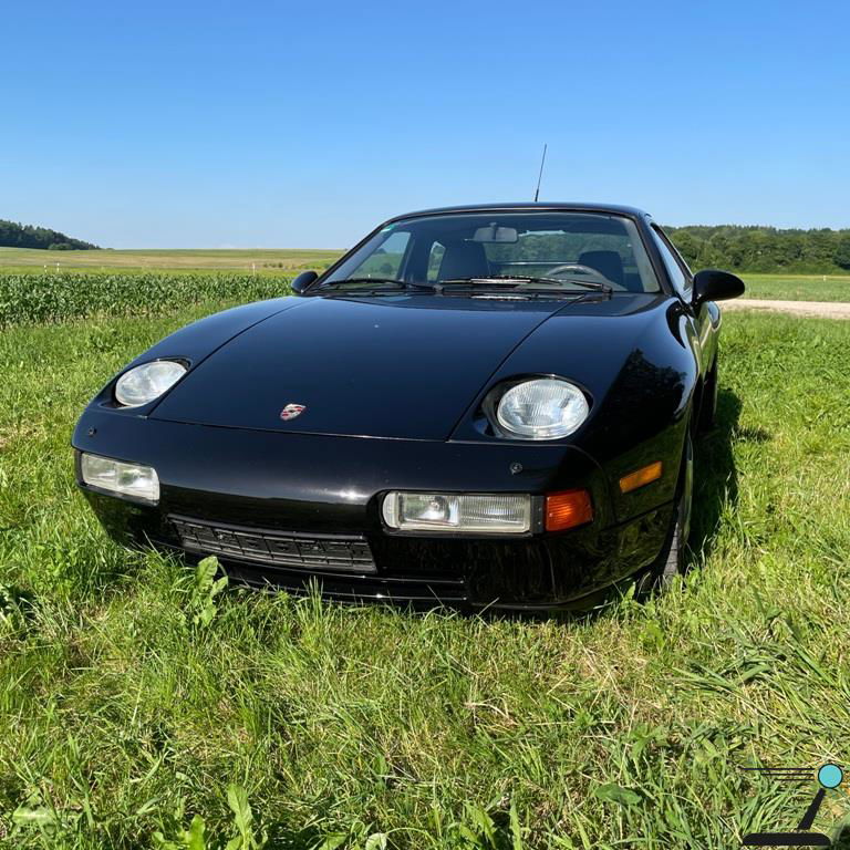 Porsche 928 GTS