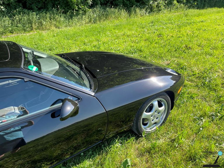 Porsche 928 GTS