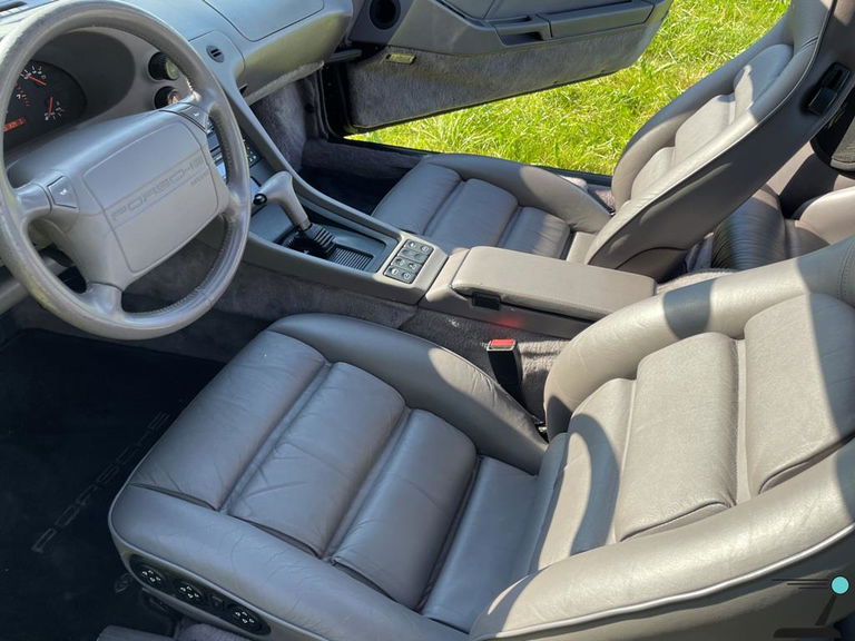 Porsche 928 GTS