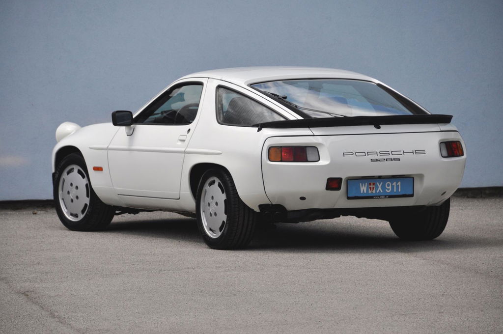 Porsche 928 S