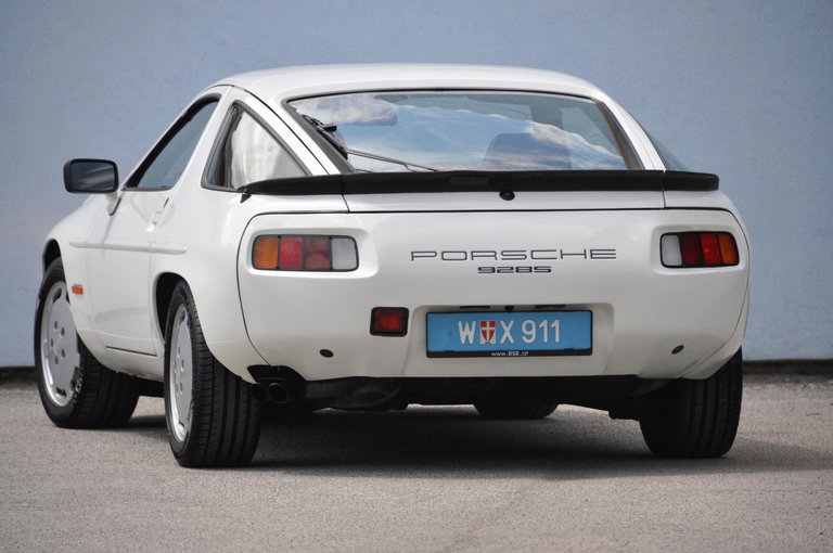 Porsche 928 S