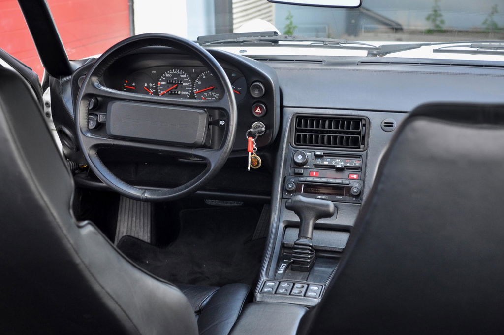 Porsche 928 S