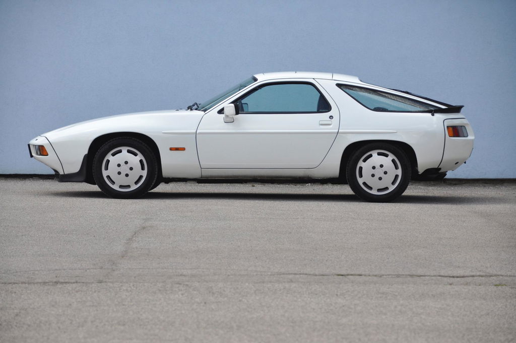 Porsche 928 S