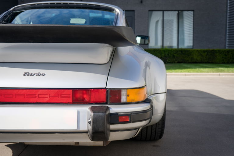 Porsche 911 Turbo 3.3