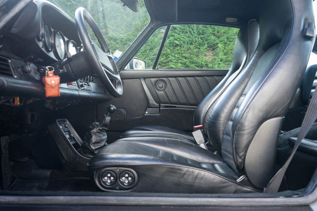 Porsche 911 Turbo 3.3