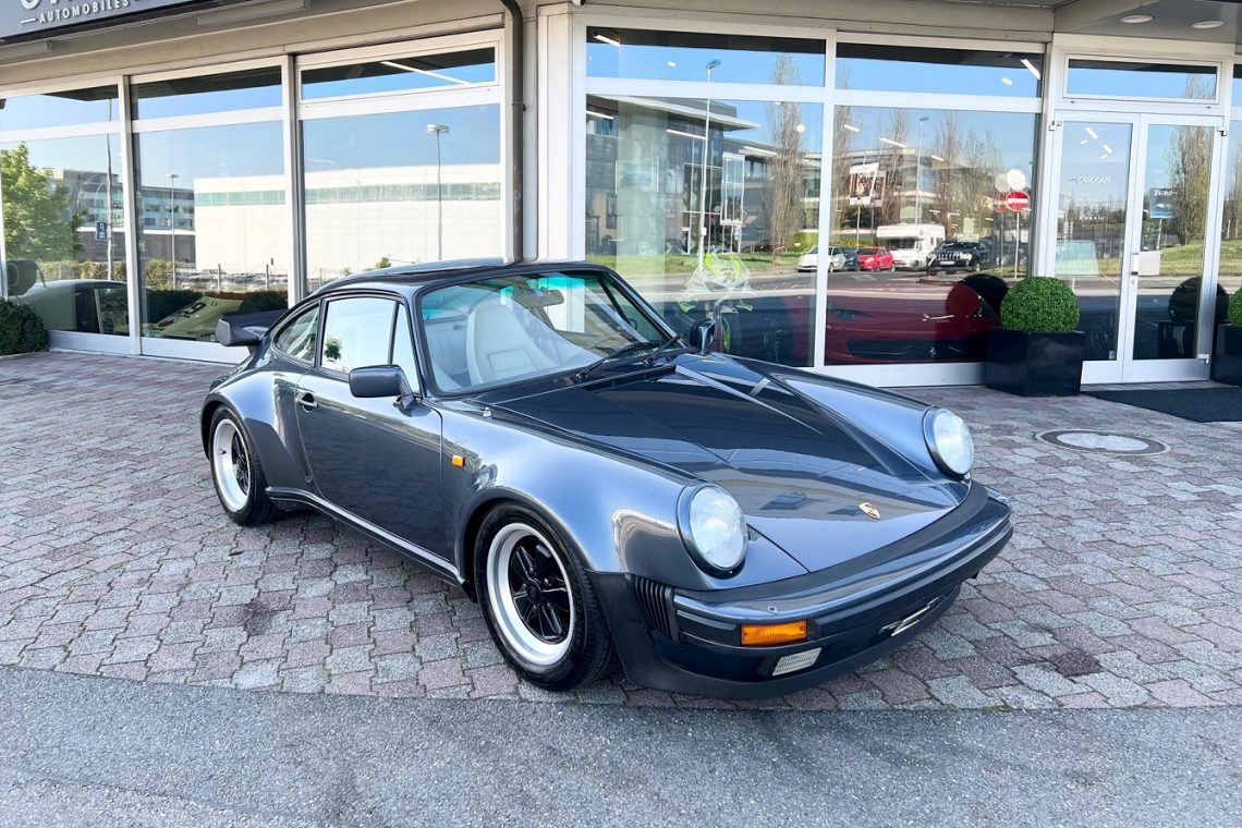 Porsche 911 Turbo 3.3