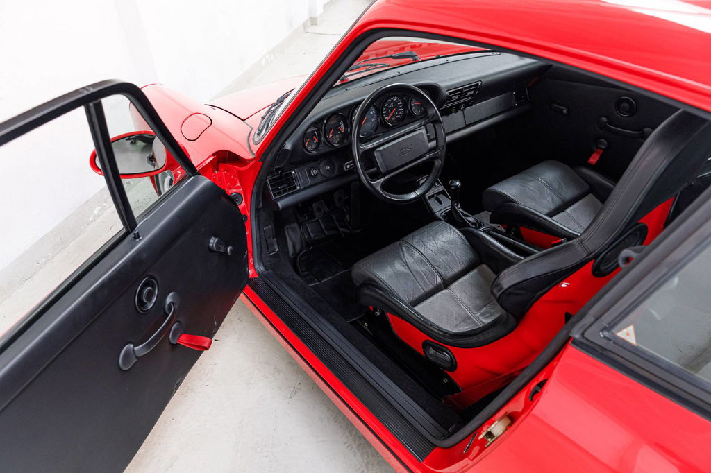 Porsche 964 Carrera RS