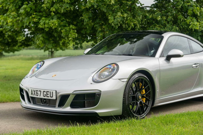 Porsche 991.2 Carrera GTS