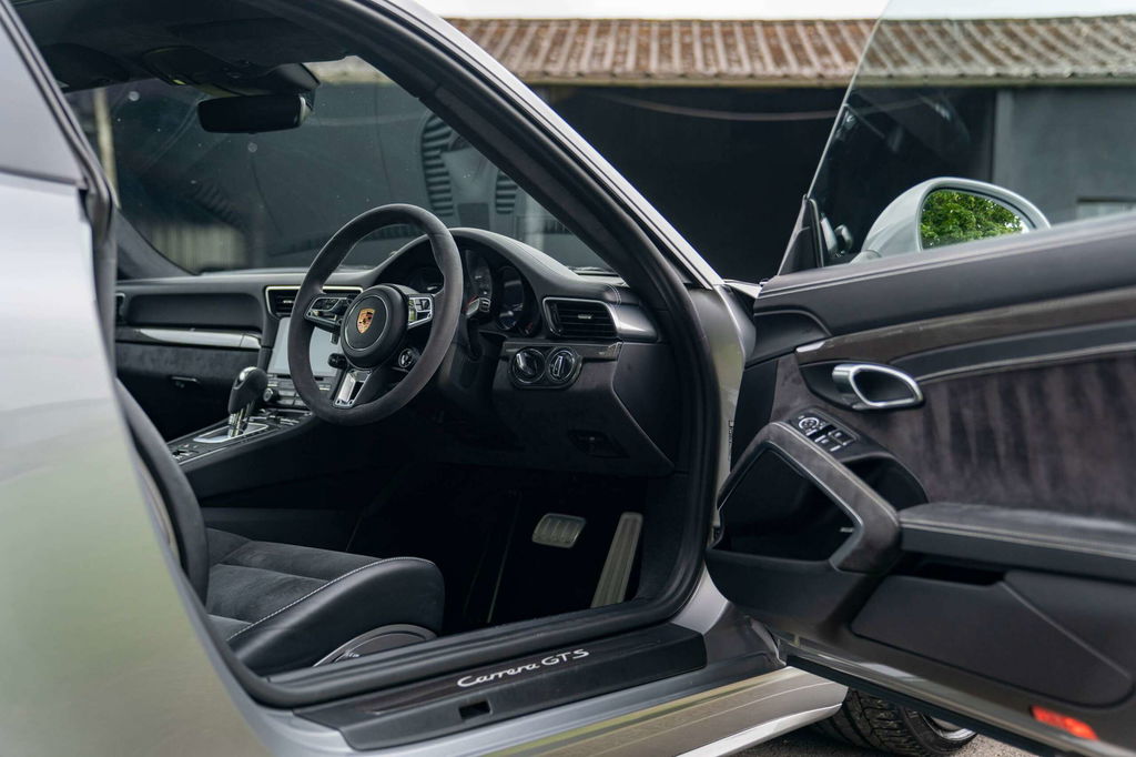 Porsche 991.2 Carrera GTS