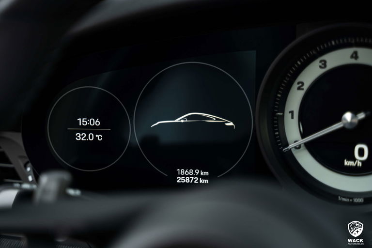 Porsche 992 Carrera 4S