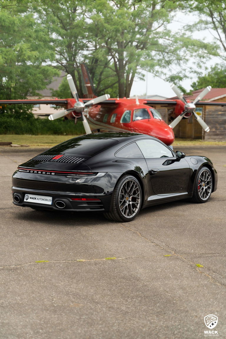 Porsche 992 Carrera 4S