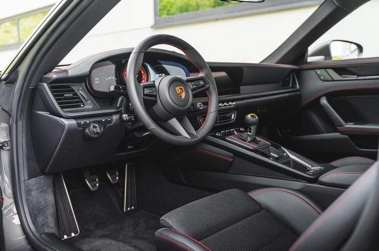 Porsche 992 GT3 Touring