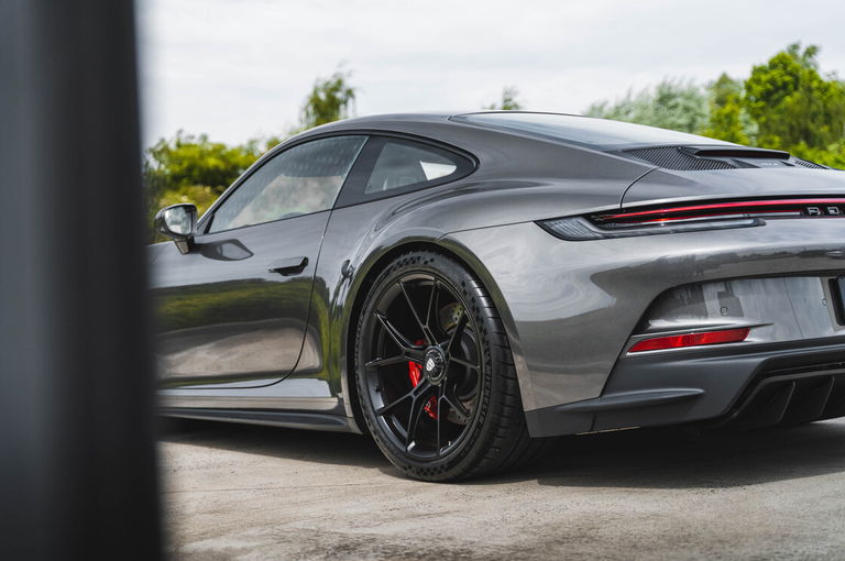 Porsche 992 GT3 Touring