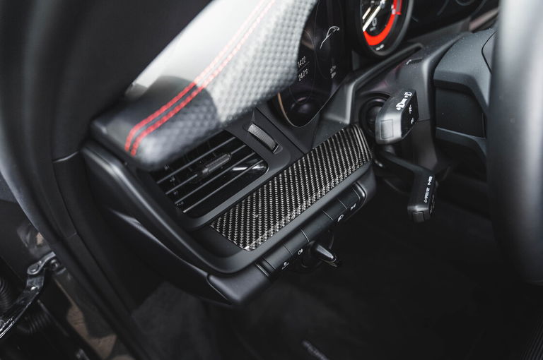 Porsche 992 GT3 Touring
