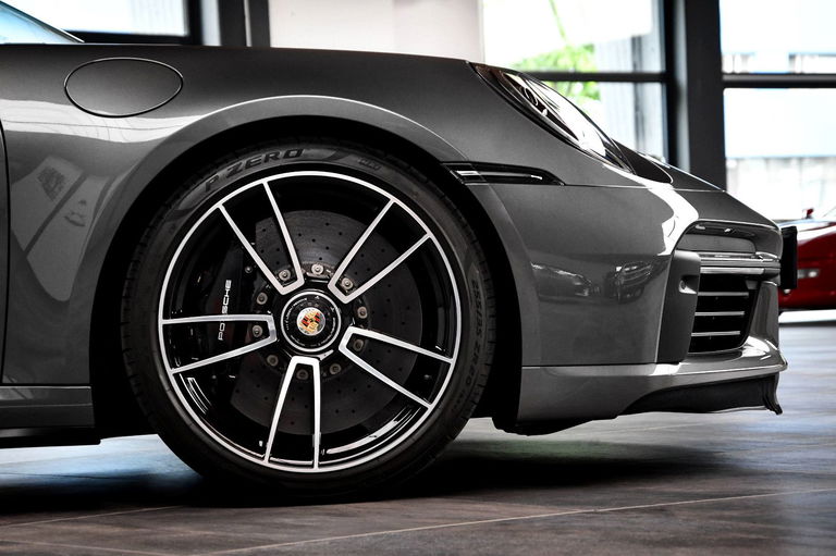 Porsche 992 Turbo