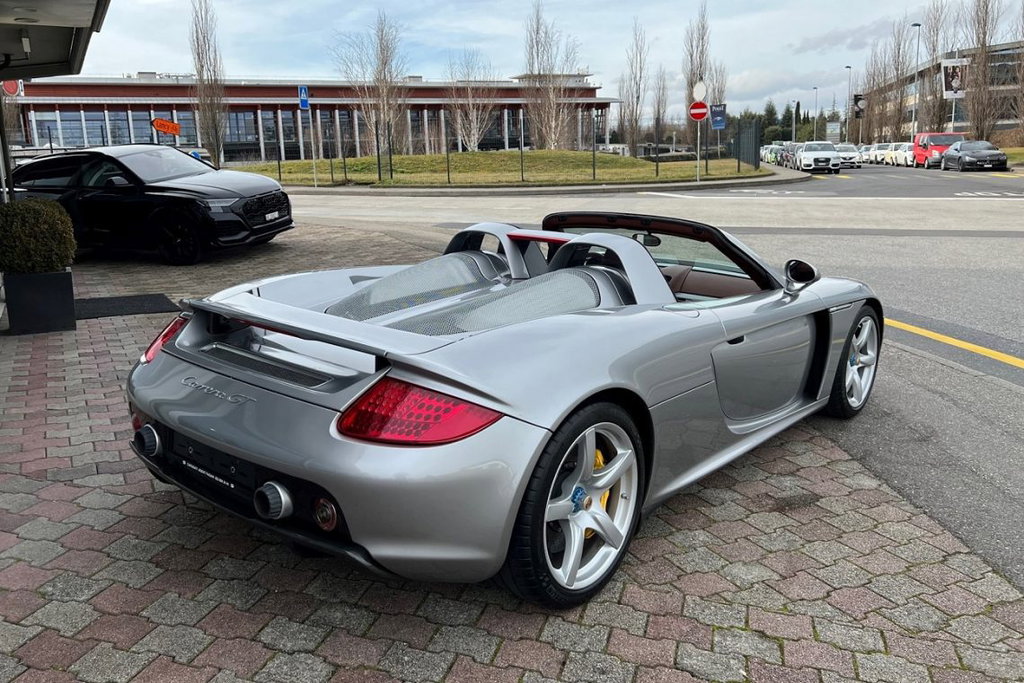 Porsche Carrera GT