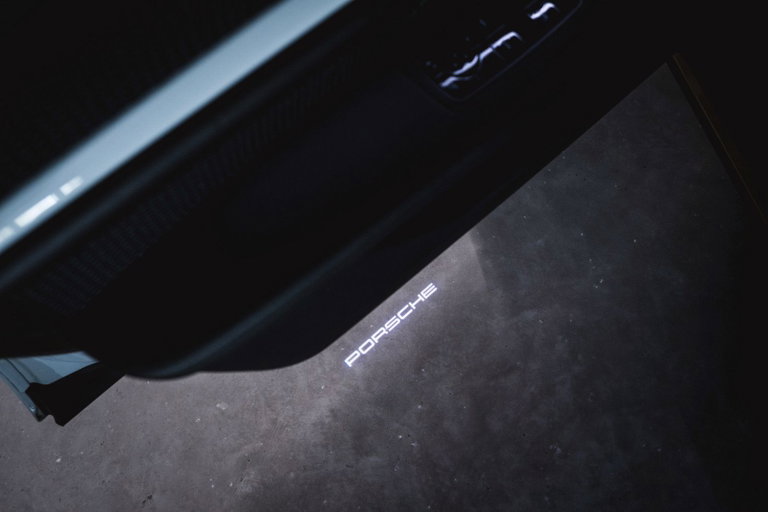 Porsche Taycan 4S